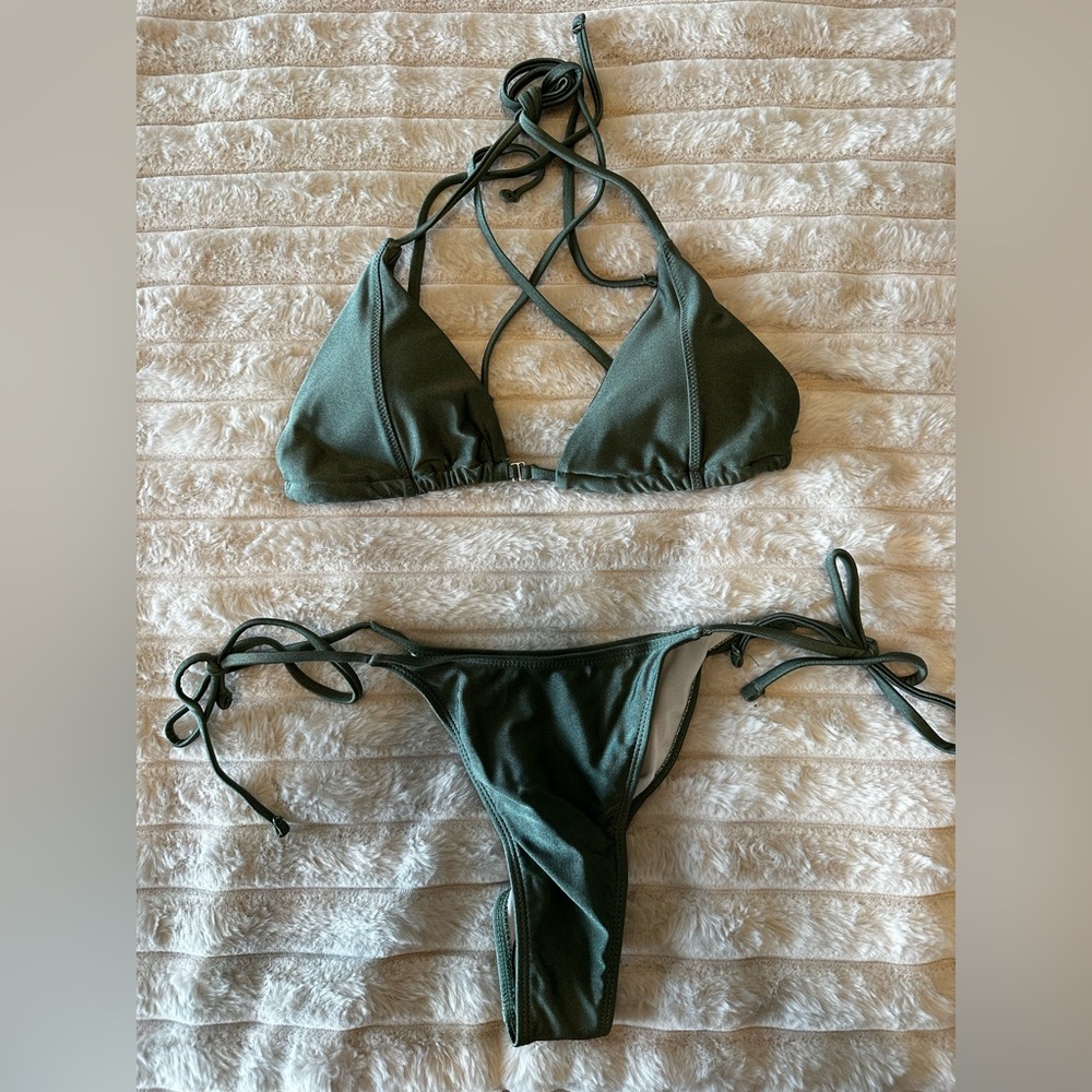 SHEIN New Olive Green Shimmer Bikini Set. Removable pads.